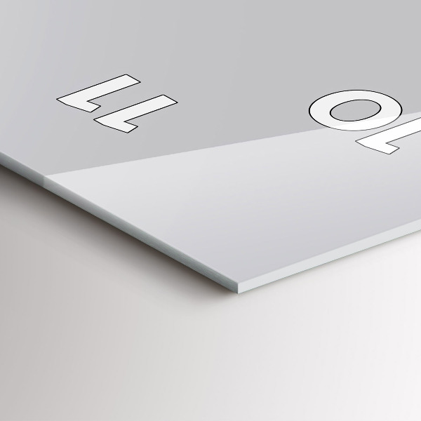 Vertikální nástěnné hodiny Barva světle šedá