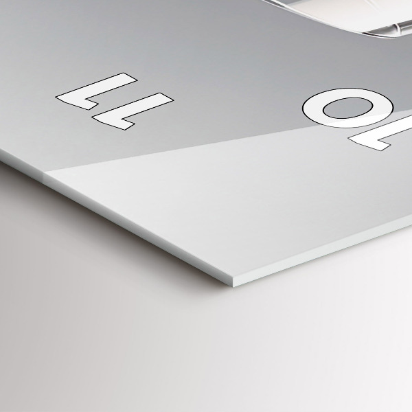 Vertikální nástěnné hodiny Lampa červeného vína