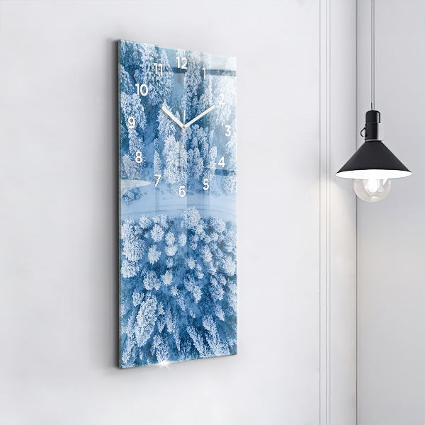 Vertikální nástěnné hodiny Les z dronu