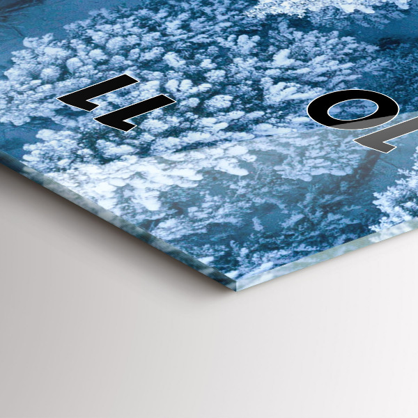 Vertikální nástěnné hodiny Les z dronu