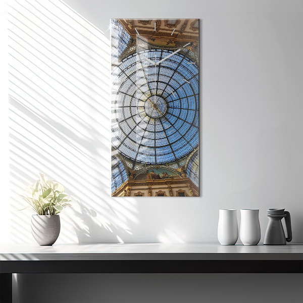 Vertikální nástěnné hodiny Nákupní centrum v Miláně