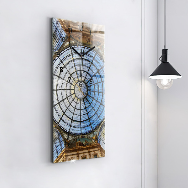 Vertikální nástěnné hodiny Nákupní centrum v Miláně