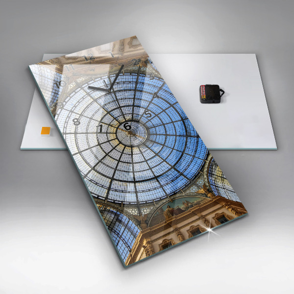 Vertikální nástěnné hodiny Nákupní centrum v Miláně