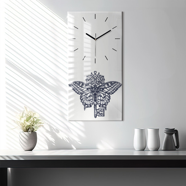 Vertikální skleněné hodiny Motýl a klíč - boho styl
