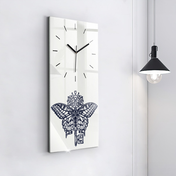 Vertikální skleněné hodiny Motýl a klíč - boho styl