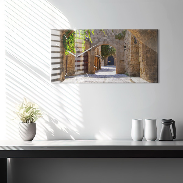 Horizontální hodiny na skle Malebná ulice na Rhodosu