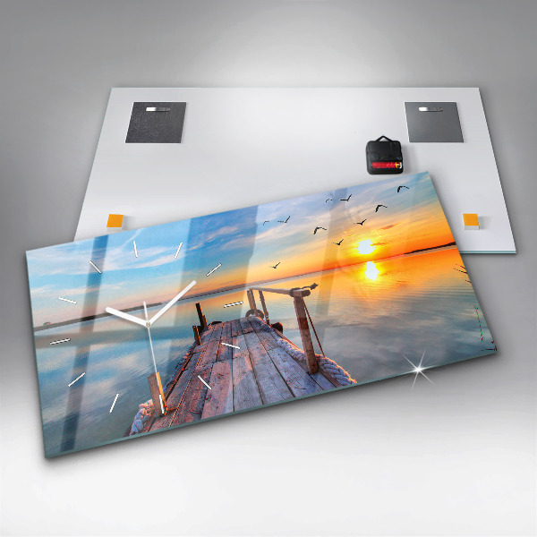 Horizontální hodiny na skle Jezerní most