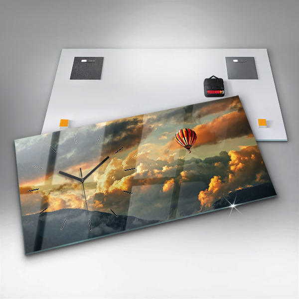 Horizontální hodiny na skle Let balonu v oblacích
