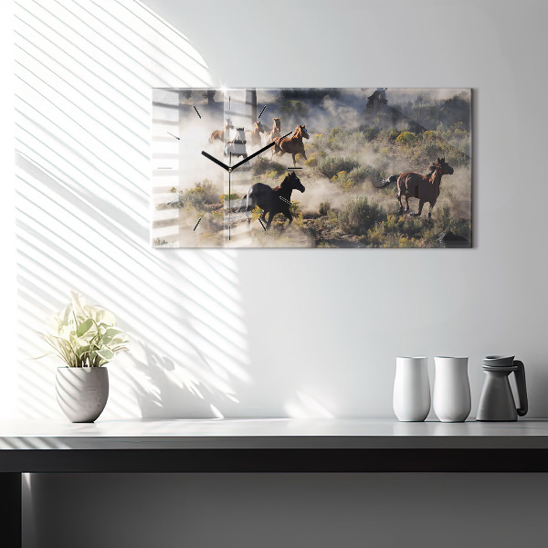 Horizontální hodiny na skle Stádo splašených koní