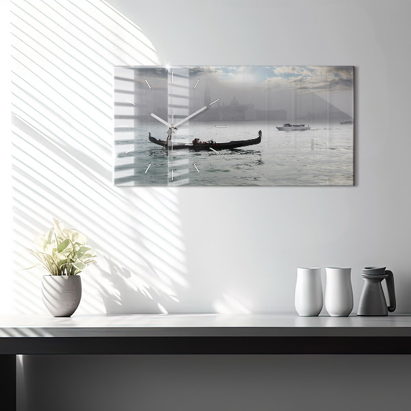 Horizontální hodiny na skle Benátky Gondola