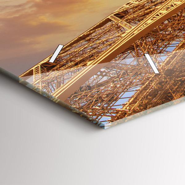 Horizontální hodiny na skle Eiffelova věž na slunci