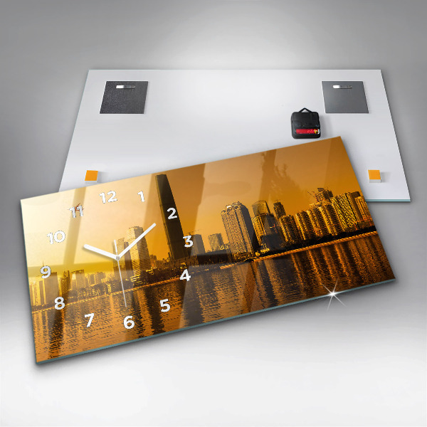 Horizontální hodiny na skle Řeka Ču-ťiang Čína