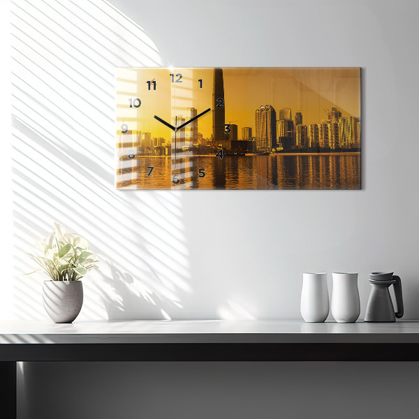 Horizontální hodiny na skle Řeka Ču-ťiang Čína