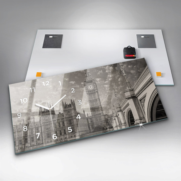Horizontální hodiny na skle Londýn Anglie Big Ben