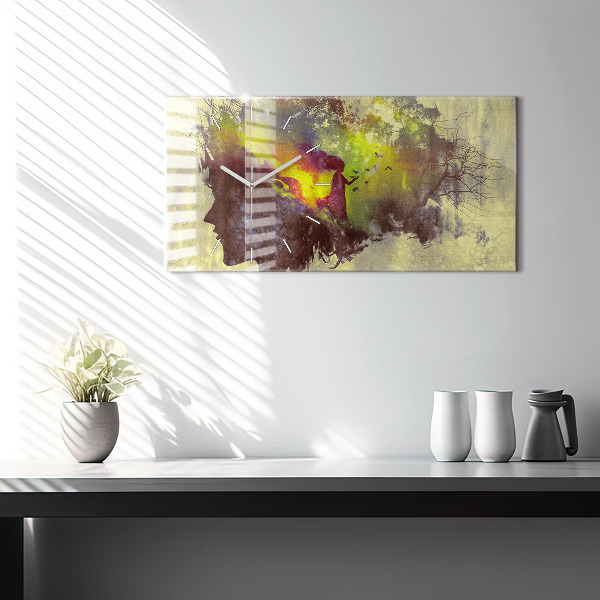 Horizontální skleněné hodiny na stěnu Žena v lese