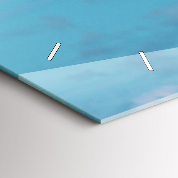 Horizontální skleněné hodiny na stěnu Vysoká žirafa na pozadí oblohy