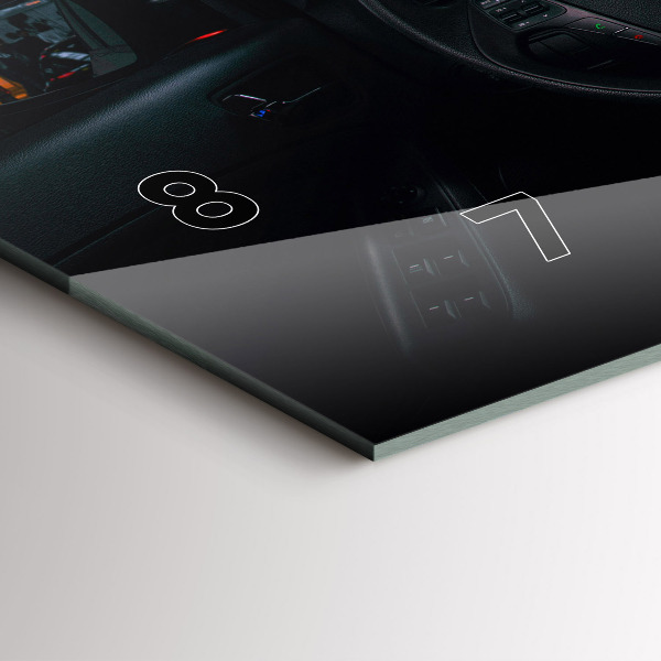 Horizontální skleněné hodiny na stěnu Auto v Tokiu