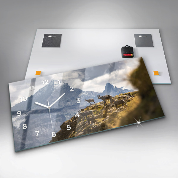 Horizontální skleněné hodiny na stěnu Koza v údolí Aosta