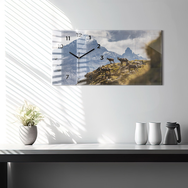 Horizontální skleněné hodiny na stěnu Koza v údolí Aosta