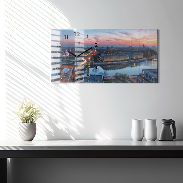 Horizontální hodiny na skle Vratislav z dronu