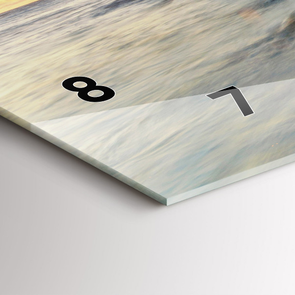 Horizontální hodiny na skle Maják a Baltské moře