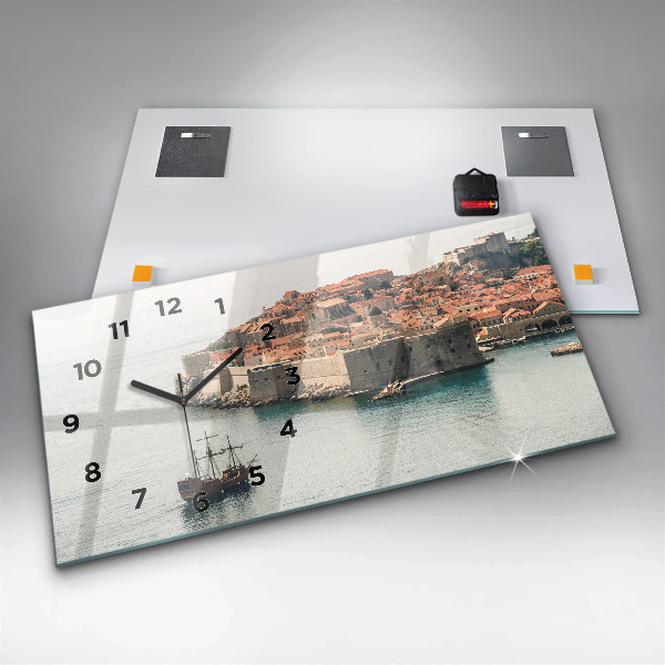 Horizontální skleněné hodiny na stěnu Plachetnice v Dubrovníku