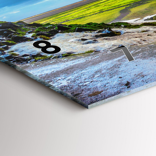 Horizontální hodiny na skle Vodopád na Islandu