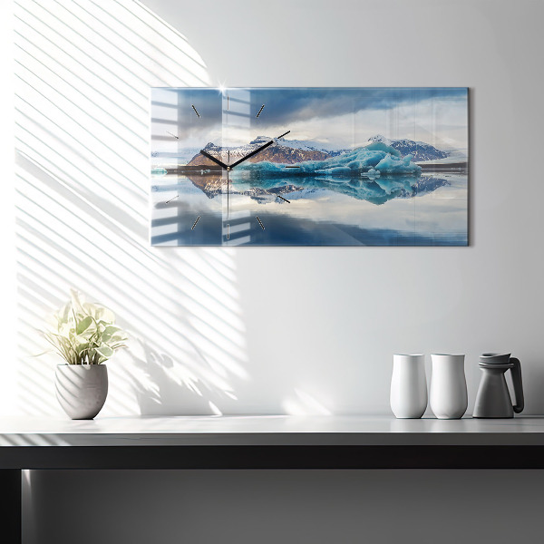 Horizontální hodiny na skle Jezero Jokulsarlon Island