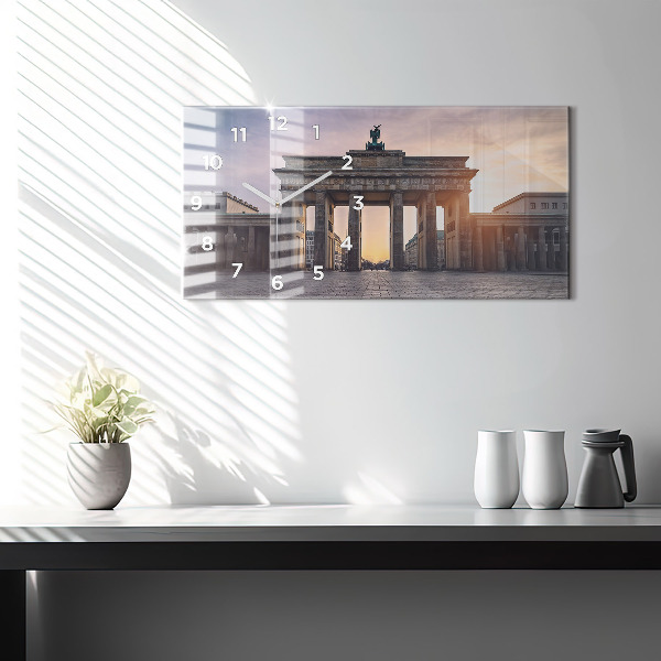 Horizontální hodiny na skle Braniborská brána