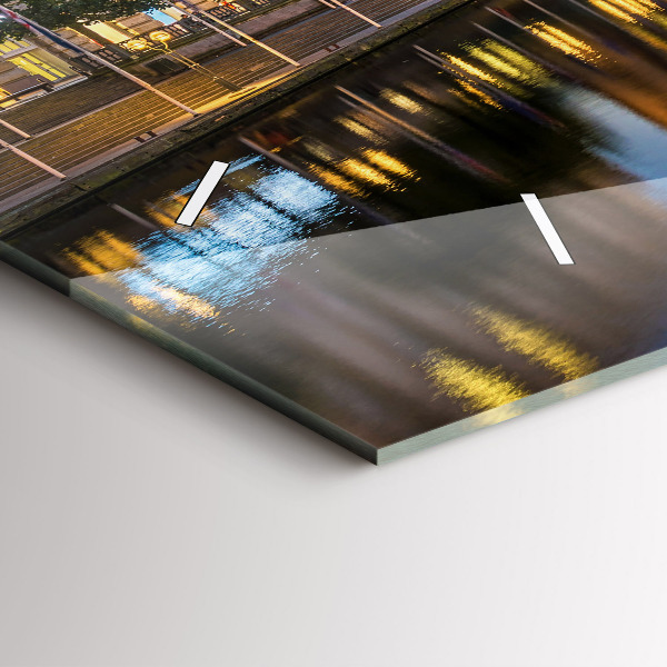 Horizontální hodiny na skle Hamburská radnice