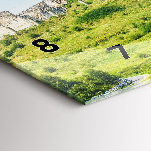 Horizontální hodiny na skle Spišský hrad na Slovensku