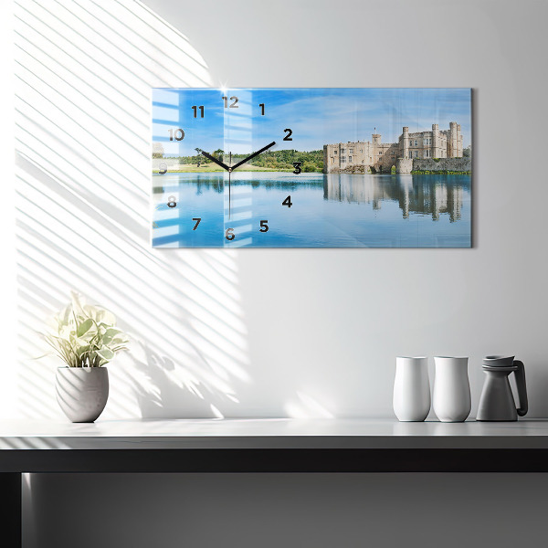 Horizontální hodiny na skle Hrad Leeds
