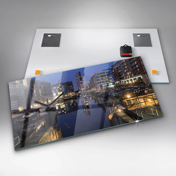 Horizontální hodiny na skle Noční osvětlené město