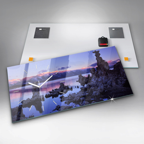 Horizontální hodiny na skle Kalifornské jezero