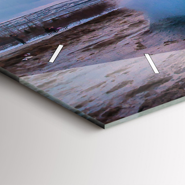 Horizontální hodiny na skle Gejzír na ostrově Island