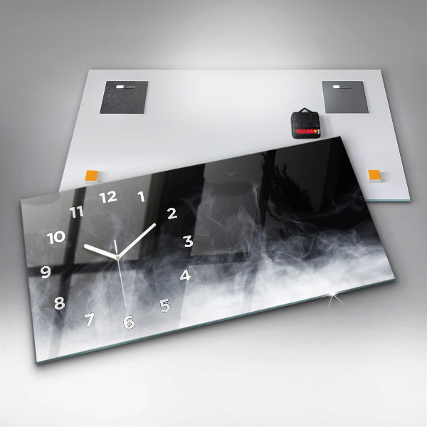 Horizontální hodiny na skle Kouř