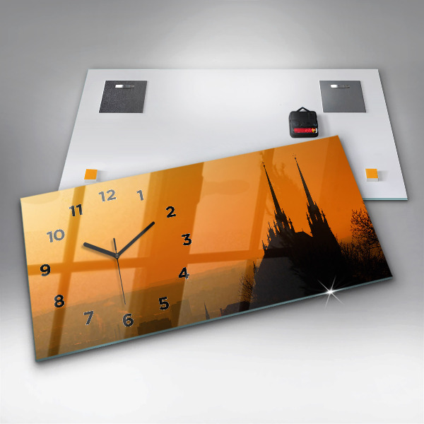 Horizontální skleněné hodiny na stěnu Pohled na brněnskou katedrálu