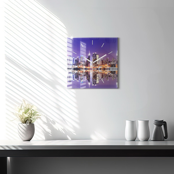 Skleněné hodiny čtvercové New York v noci