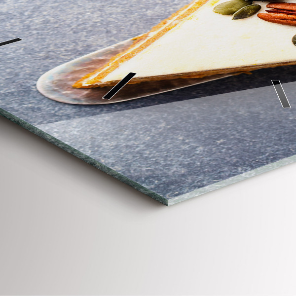 Čtvercové nástěnné hodiny Kousek dortu