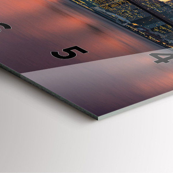 Skleněné hodiny čtvercové Východní řeka v New Yorku