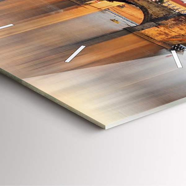 Čtvercové nástěnné hodiny Panorama nad řekou