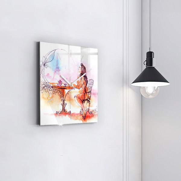 Skleněné hodiny čtvercové Žena pije čaj