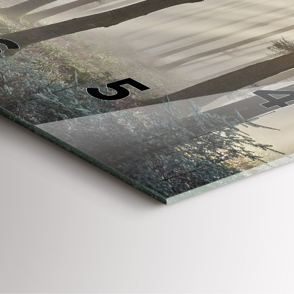 Čtvercové nástěnné hodiny Les v mlze