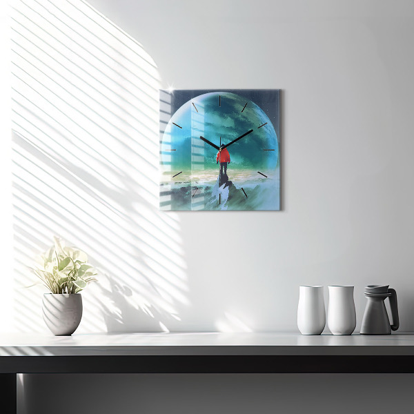 Čtvercové nástěnné hodiny Muž na Měsíci