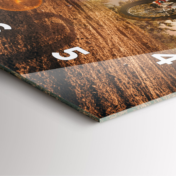 Čtvercové nástěnné hodiny Muž na motorce