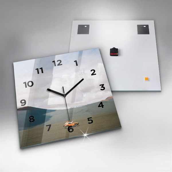 Čtvercové nástěnné hodiny Vozidlo na Kamčatce