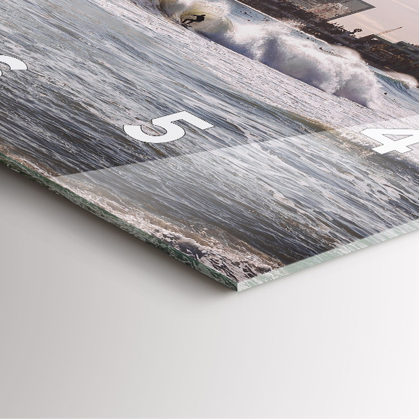 Čtvercové nástěnné hodiny Surfař v Barceloně