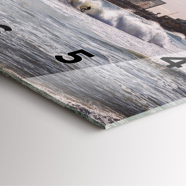 Čtvercové nástěnné hodiny Surfař v Barceloně