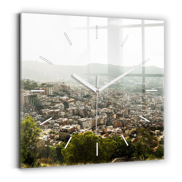 Čtvercové nástěnné hodiny Barcelonský výhled na Montjuic