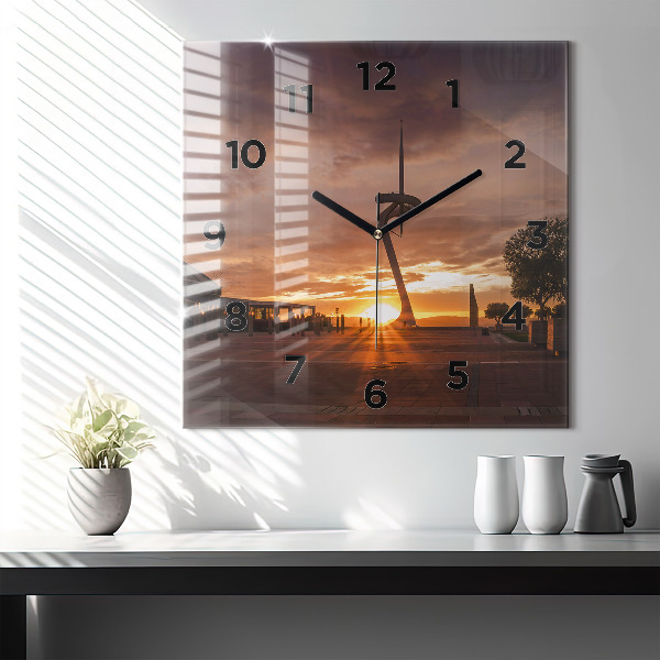 Čtvercové nástěnné hodiny Olympijský park v Barceloně